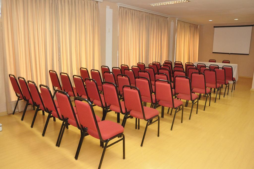 Rede Andrade San Martin Hotel Curitiba Exterior foto